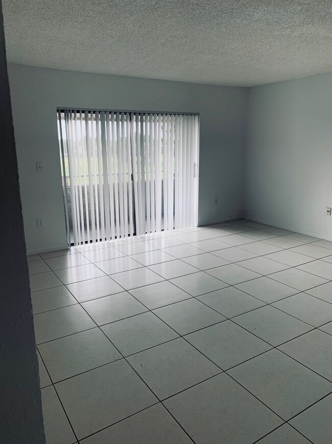 Photo - 17500 NW 68th Ave
