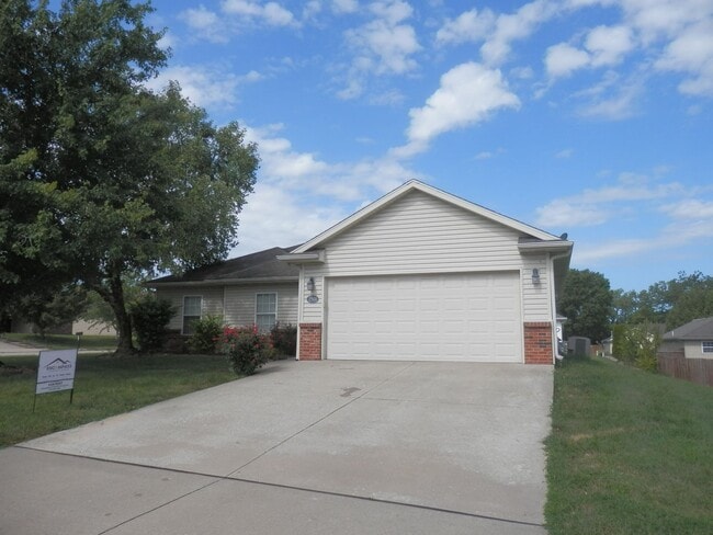 2501 McClure Dr