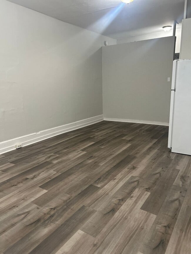 142 S Prince St Unit 1
