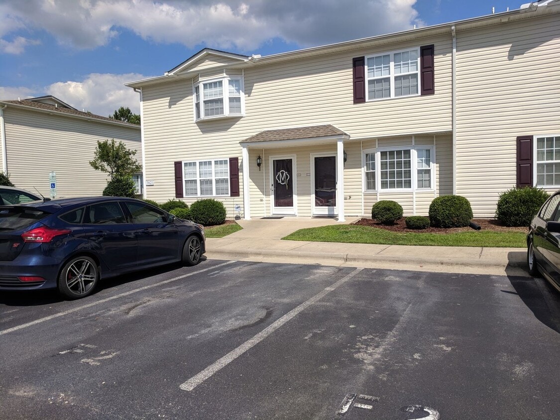 Photo - 3821 E. Vancroft Circle F2