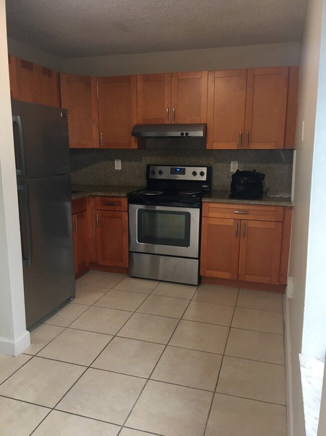 Photo - 1144 NW 5th St Unit 4