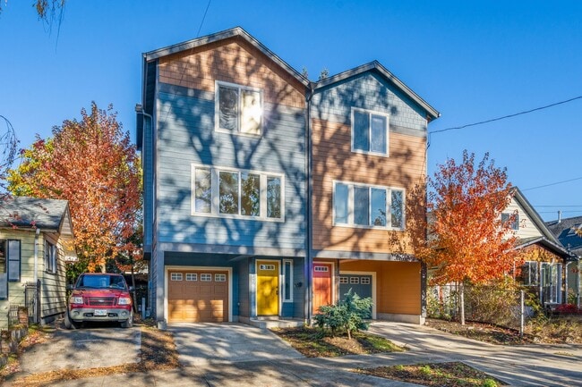 Photo - 1033 N Church St