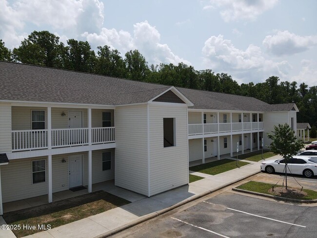 Building Photo - 1150 Cross Creek Cir Unit 11 Rental