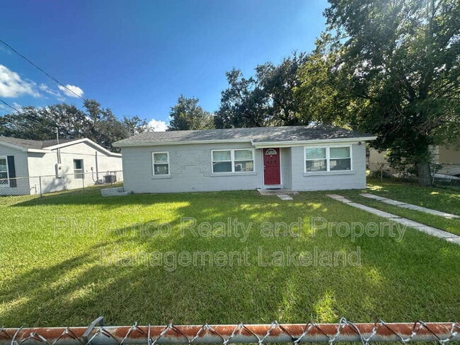 Photo - 403 Normandy St