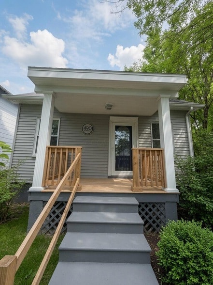 Photo - 490 E Oakland Ave