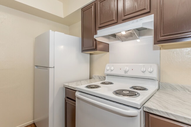 WINDSOR FOREST APARTMENTS