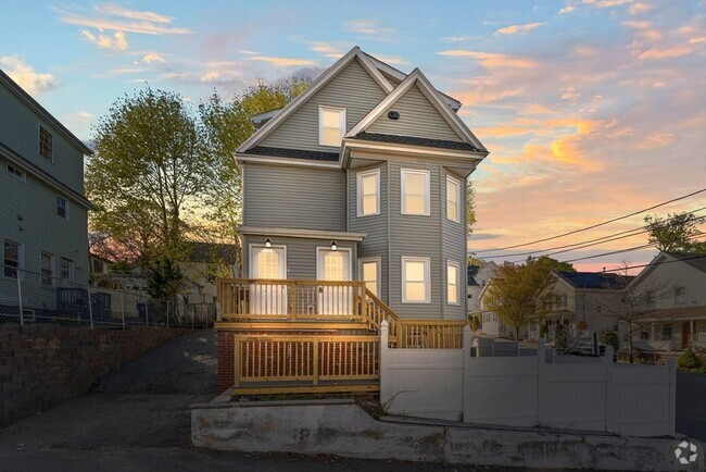Building Photo - 1 Magnolia Ct Unit 1 Rental