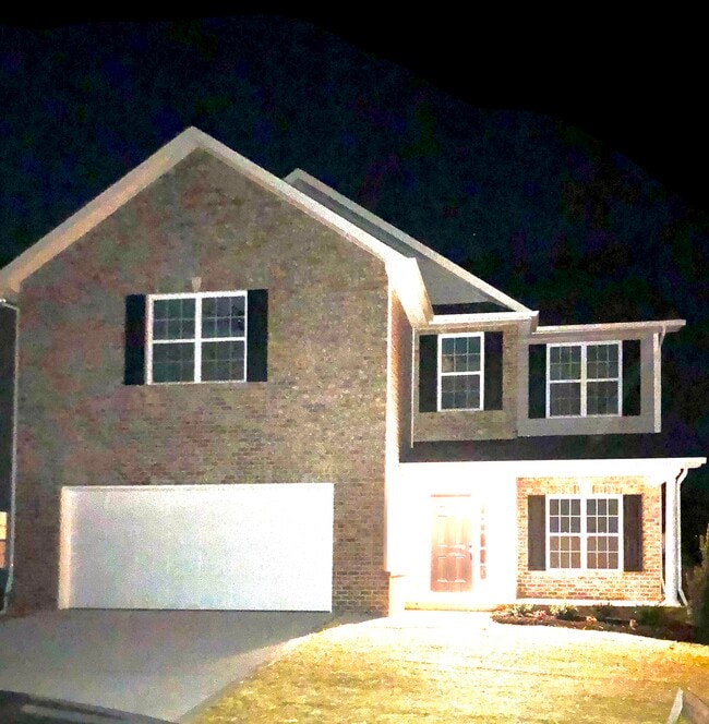 Building Photo - 8117 River House Rd