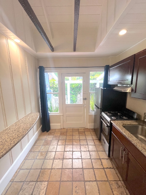 Photo - 212 N Coast Hwy Unidad 10