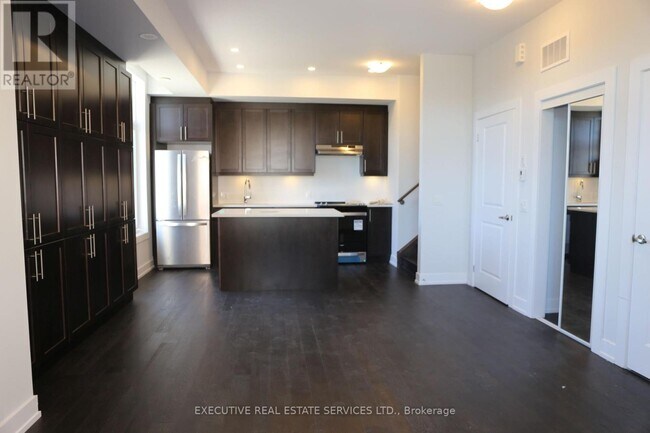 Photo - 9580 Islington Ave