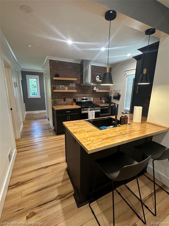 Photo - 30438 Fairfax St