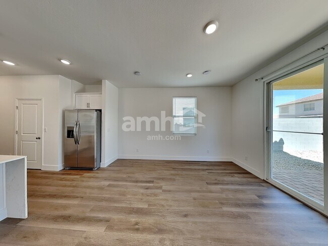 Photo - 4254 Halo Hollyhock St