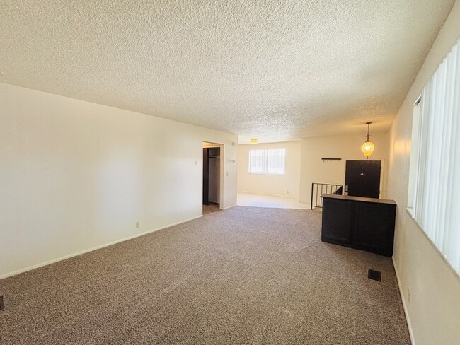 Photo - 1265 Crandall Ave S