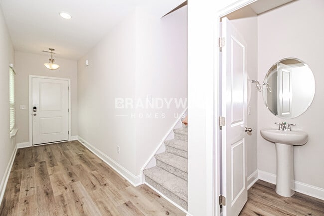 Photo - 1020 Wildflower Dr