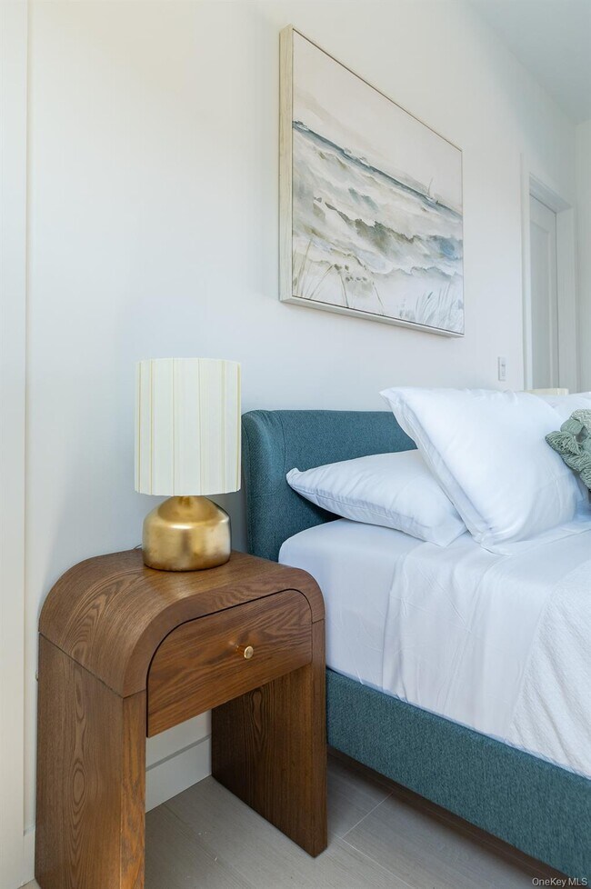 Photo - 319 Wilmot Rd