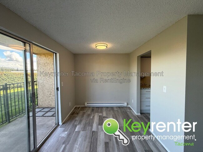 Photo - 1003 S Pearl St Unit Apartment B6