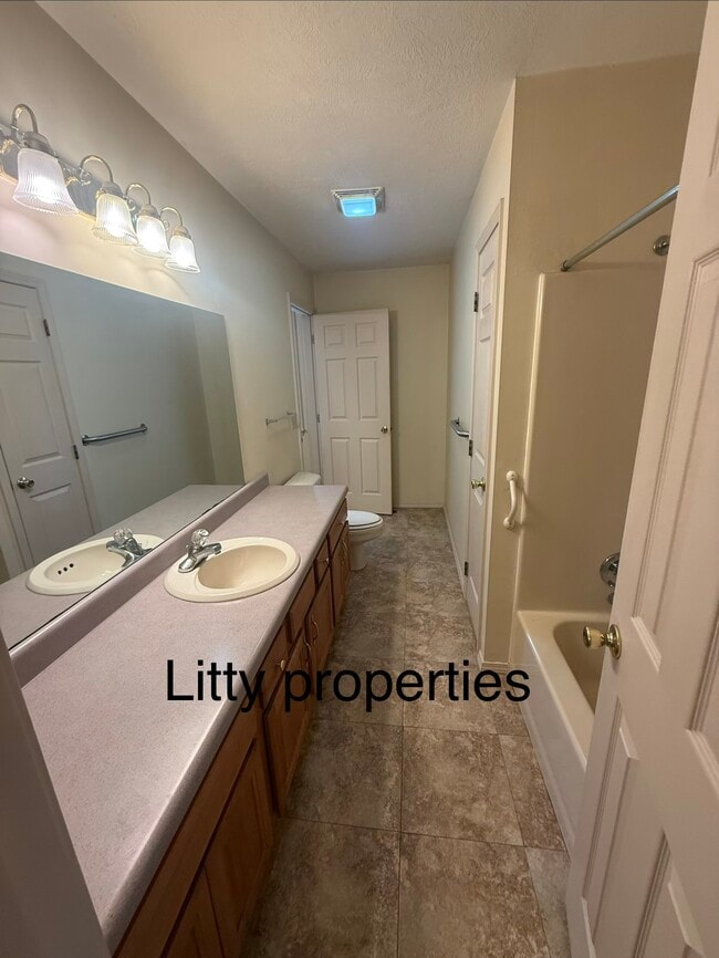 Photo - 1516 Fair Park Cir