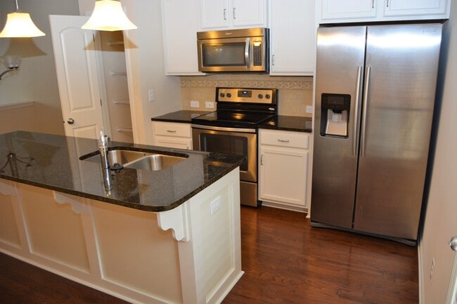 Photo - 5212 Prosperity Church Rd