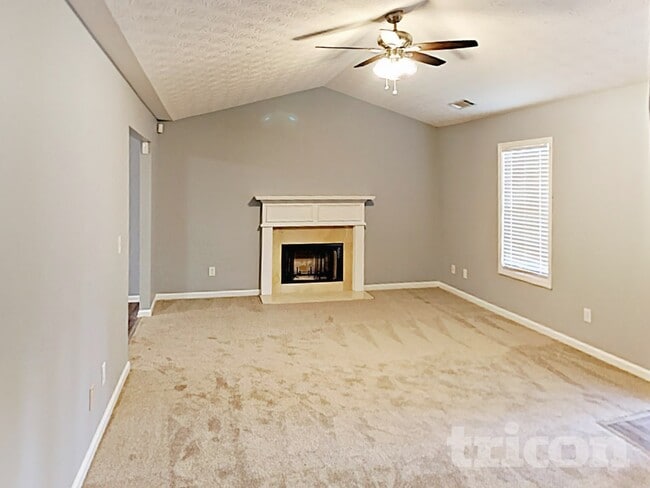 Photo - 140 Oak Meadows Dr