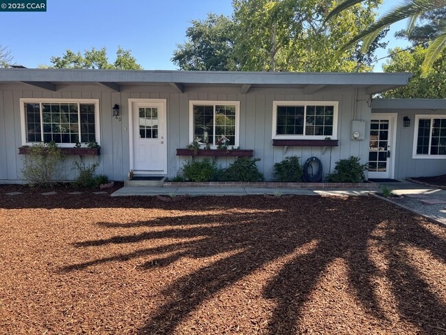 Photo - 760 Rosewood Dr Casa