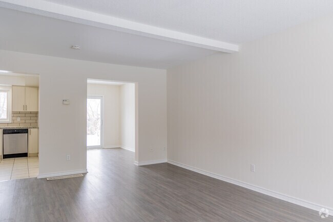 3BR, 1.5BA - Living Room - Stoneglen Townhouses