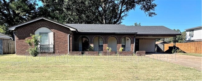 Building Photo - 3235 Foxgate Dr