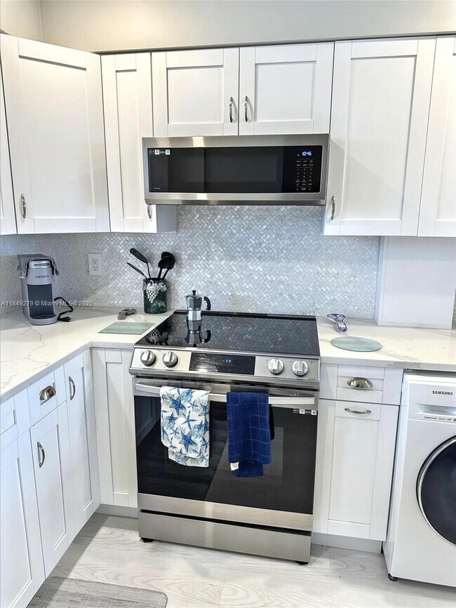 Photo - 3051 NE 48th St Unit 307