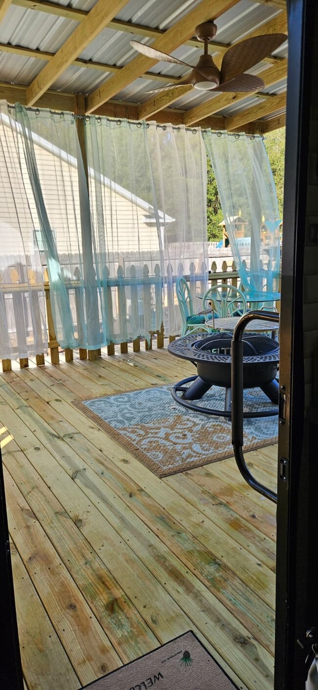 Photo - 206 New Iris Ln