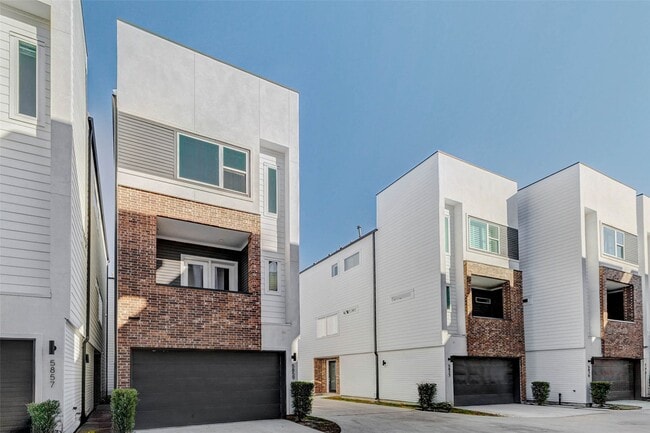 Photo - 5859 Dolores St