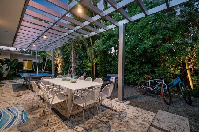 Photo - 3310 NE 18th St