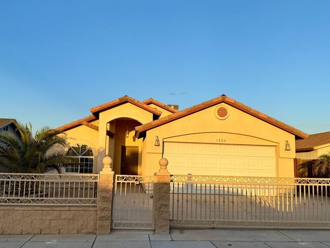 Enjoy this Fully Fenced San Luis Home - Enjoy this Fully Fenced San Luis Home