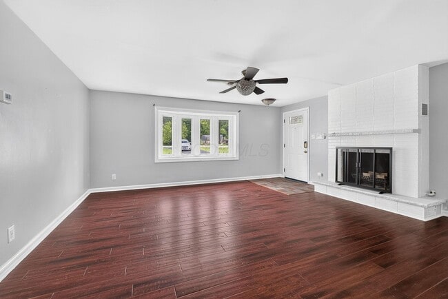475 W Johnstown Rd