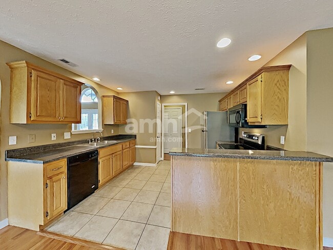 551 Windy Rd