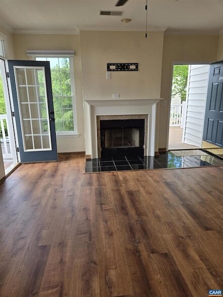 Photo - 1055 Weybridge Ct Unit 204