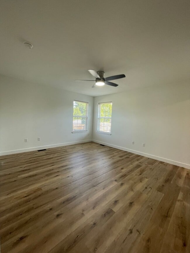 Photo - 1350-1352 W Kirkwood St Unit 1350Kirk