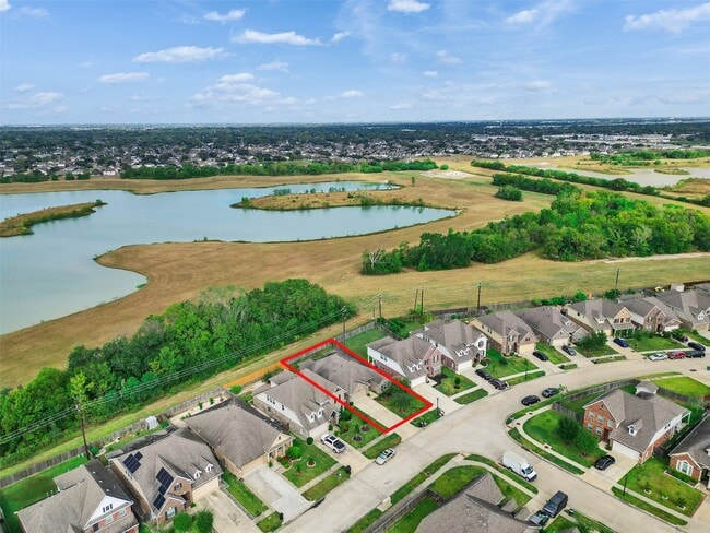 Building Photo - 10223 Sierra Grace Ln