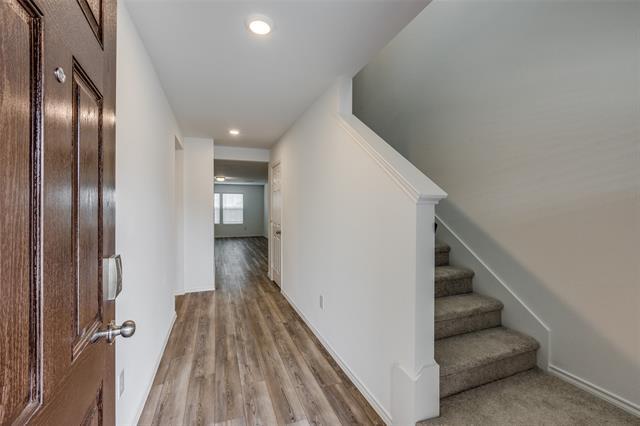 Photo - 858 Breakwater Dr