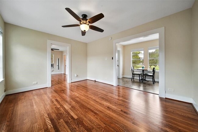 Photo - 4821 Rusk St