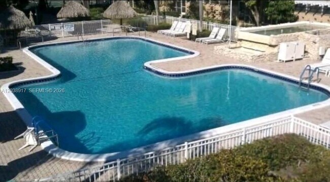 Photo - 404 NW 68th Ave Unidad 304