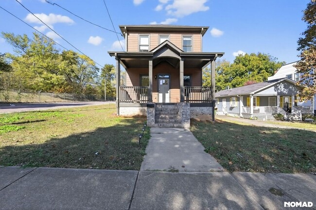 Photo - 237 Crumley St SW