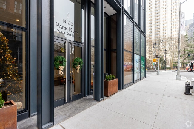 Photo - The Pearl on the Park