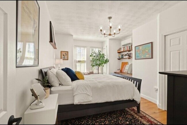 Photo - 171 Brooks St Unit 1