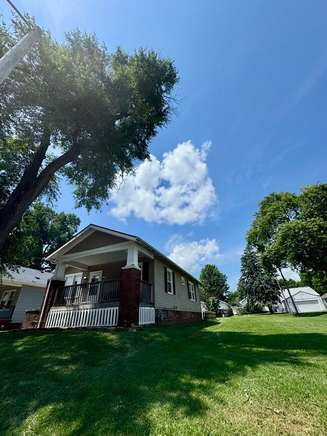 Photo - 2133 N 8th St