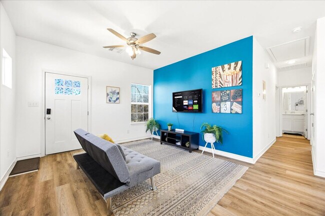 Photo - 104 Anderson Ave Unit SI ID1570994P
