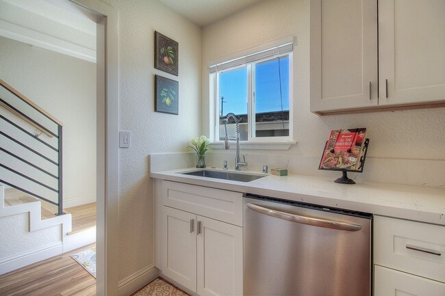 Photo - 4050 Hoen Ave Unit 08