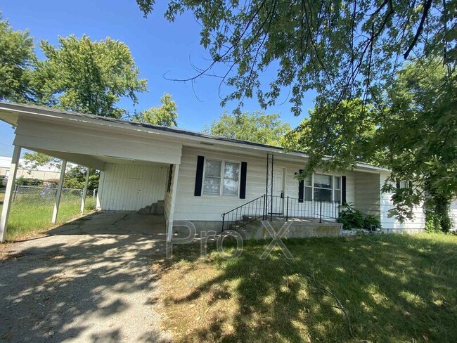 Building Photo - 2239 S Garrison Ave Rental