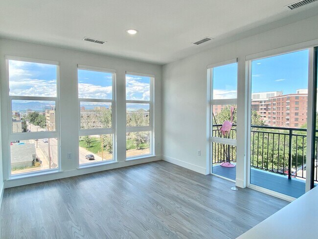 Photo - Luxury Top-Floor Condo with Stunning Mountain & City Views Unit 504