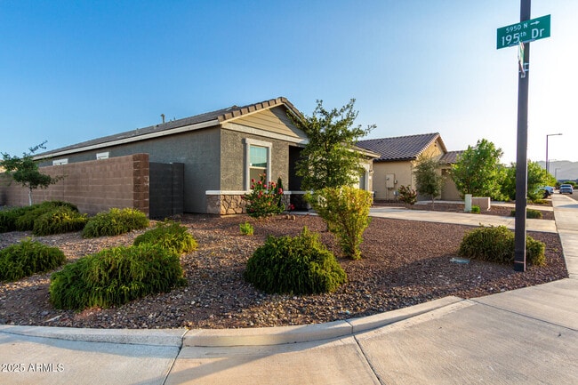 Photo - 19531 W Palo Verde Dr