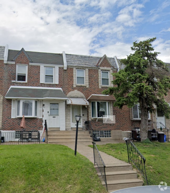 Building Photo - 3 Bedroom and 1 Bathroom House in Northeas...