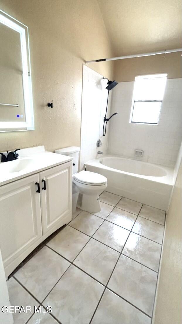 Photo - 2437 Tirres Pl